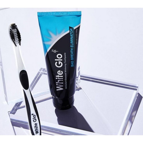 وايت جلو معجون أسنان مزيل لرائحة الفم الكريهة 100 مل مع فرشاة أسنان متوسطة الخشونة